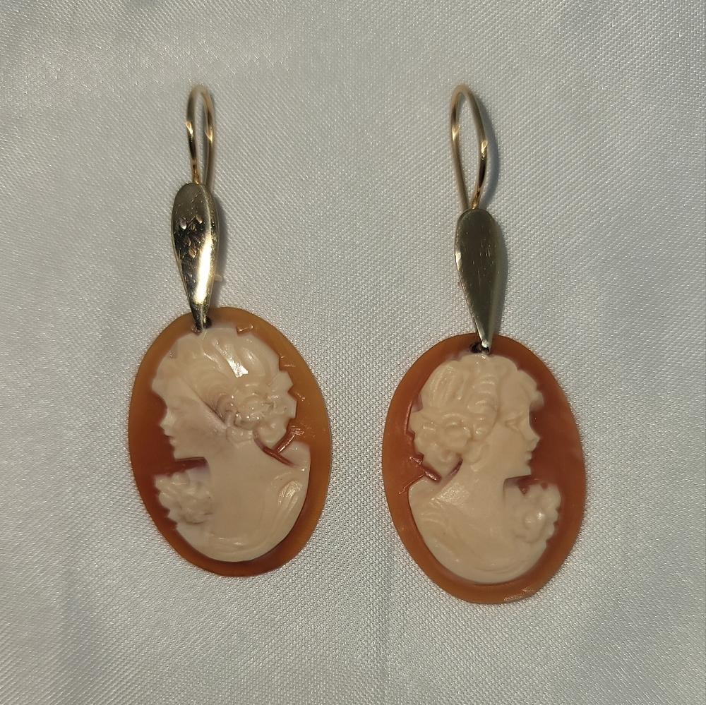 Vintage 14k M+M Scognamiglio Cameo Earrings